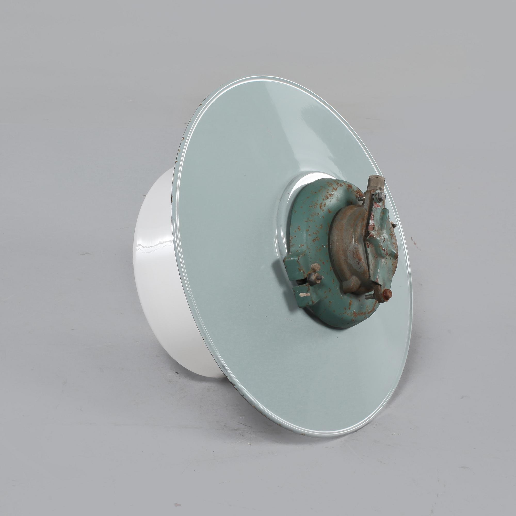 INDUSTRILAMPA, 1900-tal. Höjd ca 30 cm.