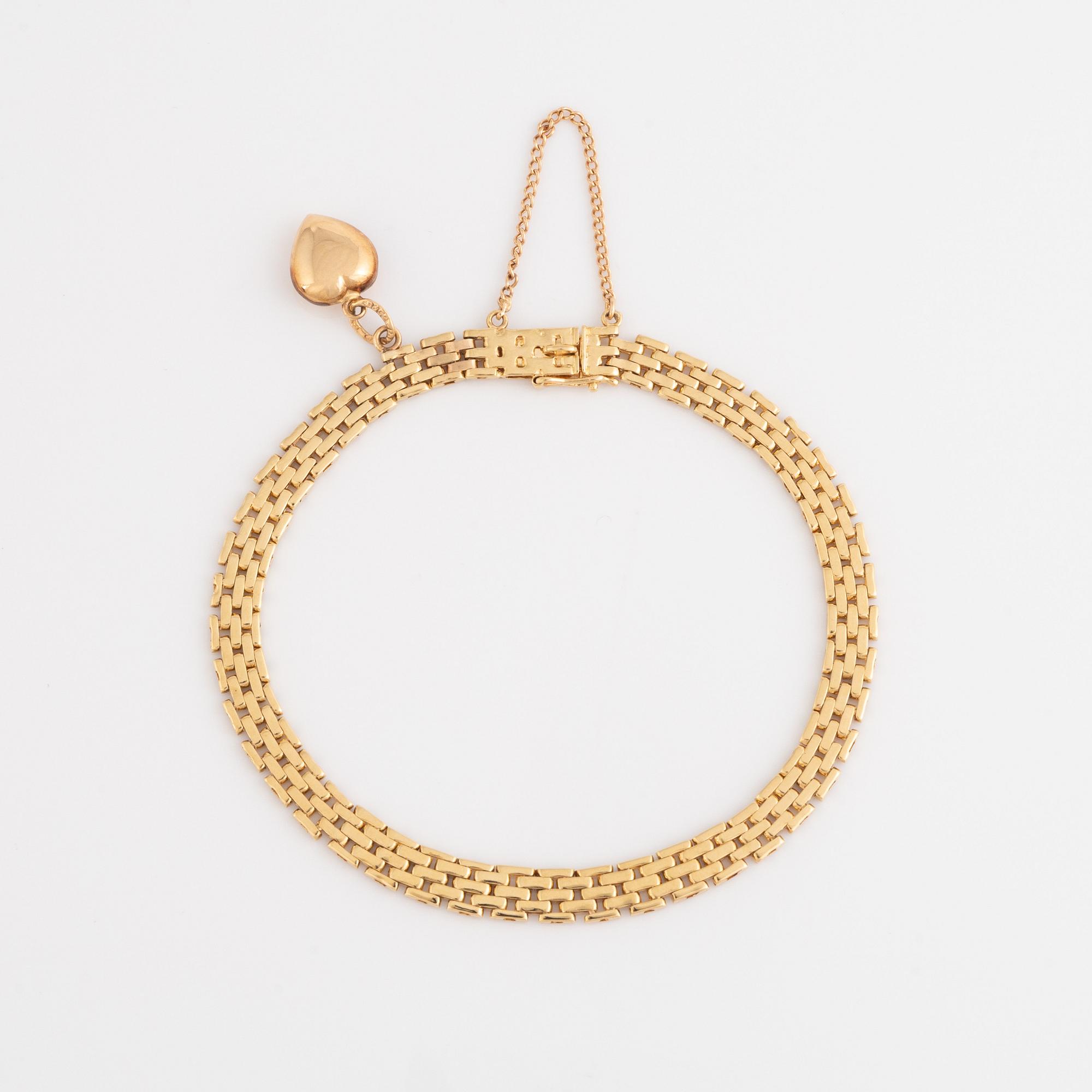 18K gold bracelet.