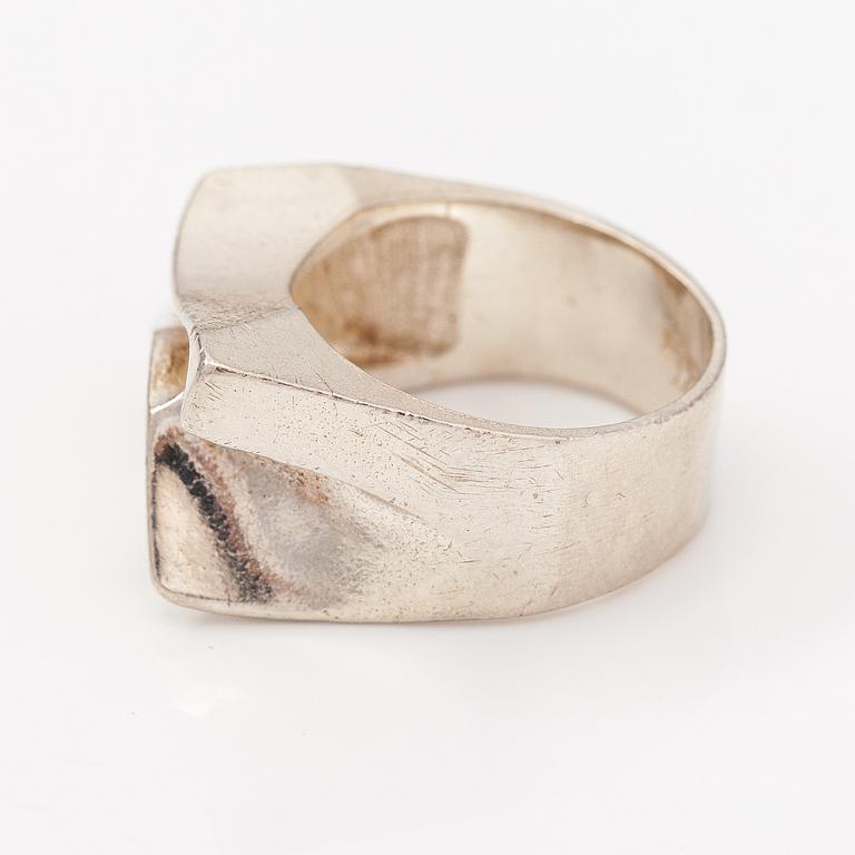 Björn Weckström, A pair of earrings and a ring made of sterling silver. Lapponia 1970 and 1977.