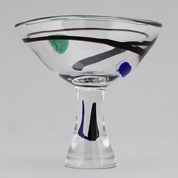 VICKE LINDSTRAND, an 'Abstracta' glass bowl from Kosta, 1950's.