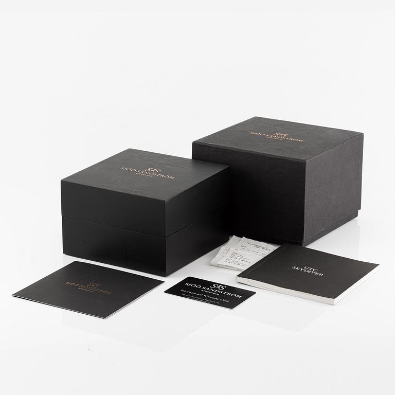 Sjöö Sandström, UTC Skydiver, "Official watch Swedish Airforce", wristwatch, 44 mm.