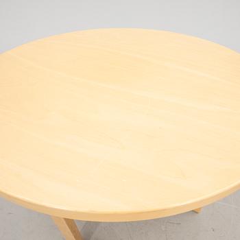 Alvar Aalto, coffee table by Artek Finland, latter part of the 20th century.