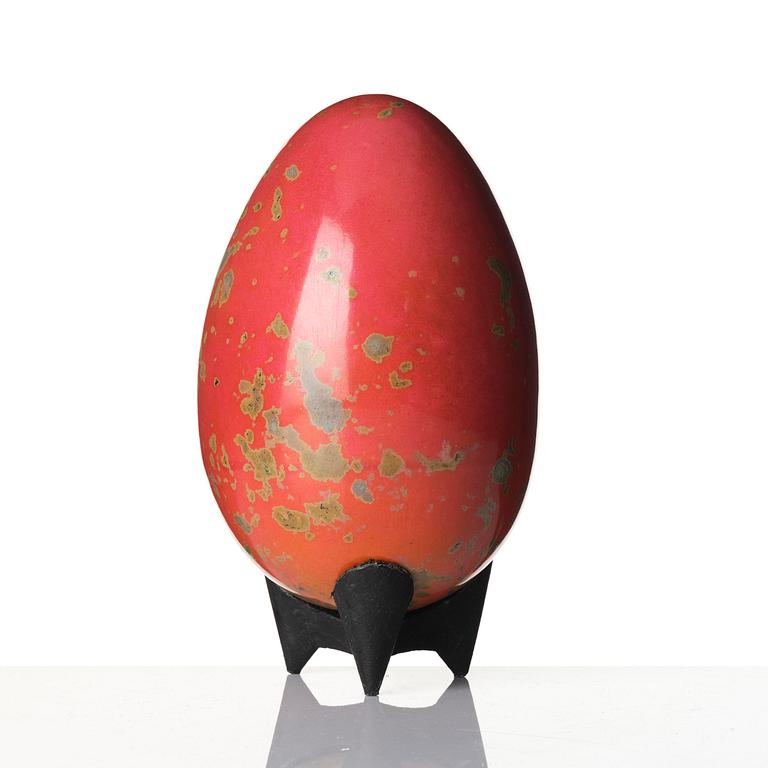 Hans Hedberg, a faience sculpture of an egg, Biot, France.