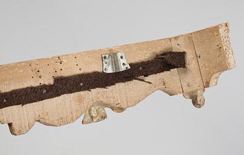 KORNISCHER, ett par, rokokostil, 1900-talets första hälft-mitt.