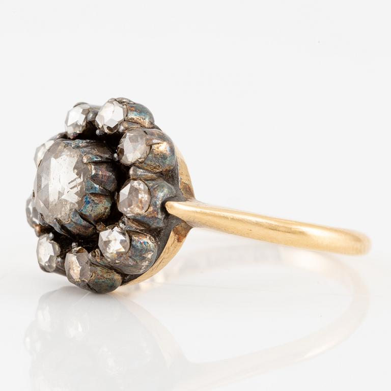 Ring, 18K gold and silver with rose-cut diamonds.