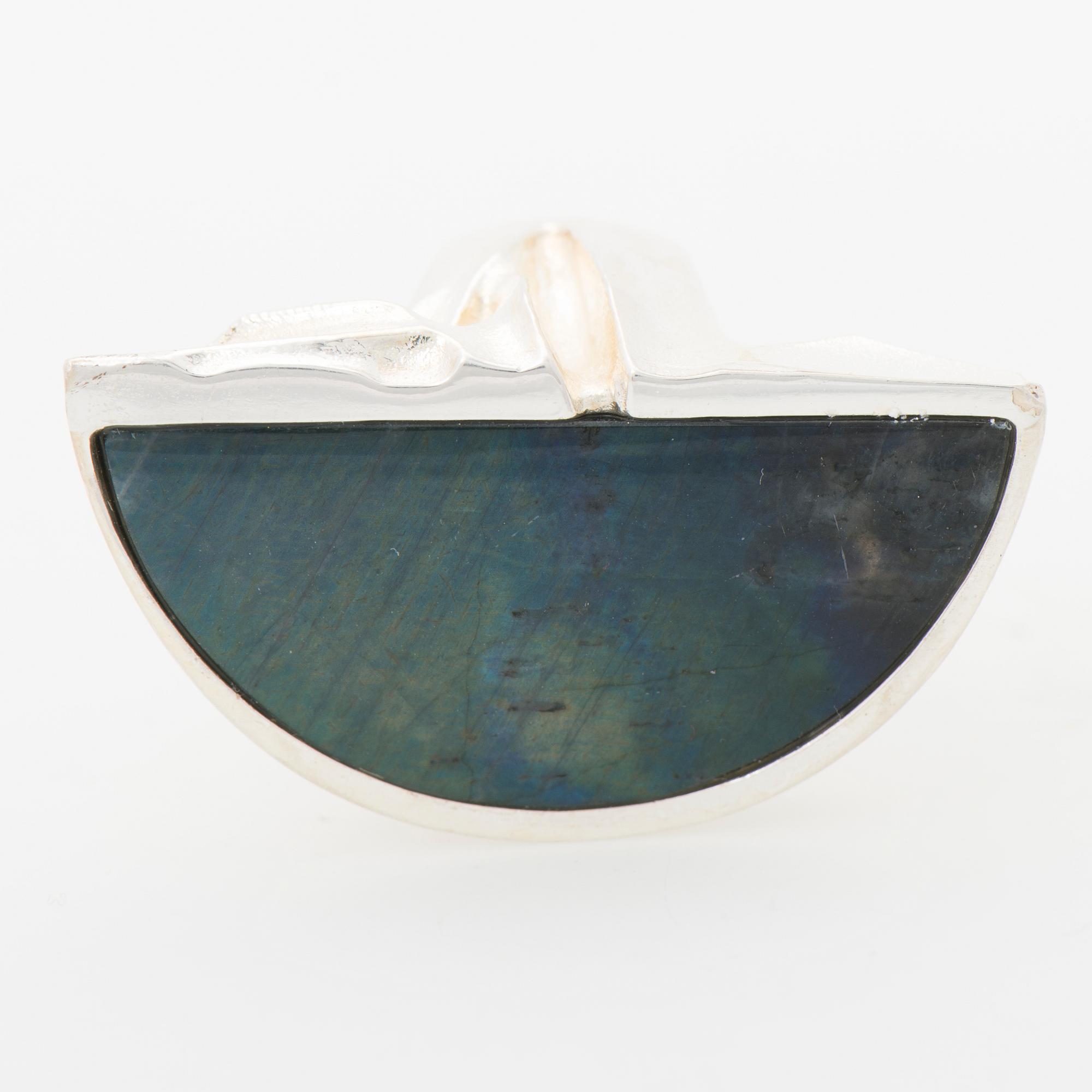 ZOLTAN POPOVITS, SORMUS, "Honka", spektroliitti, hopeaa. Lapponia 1991.