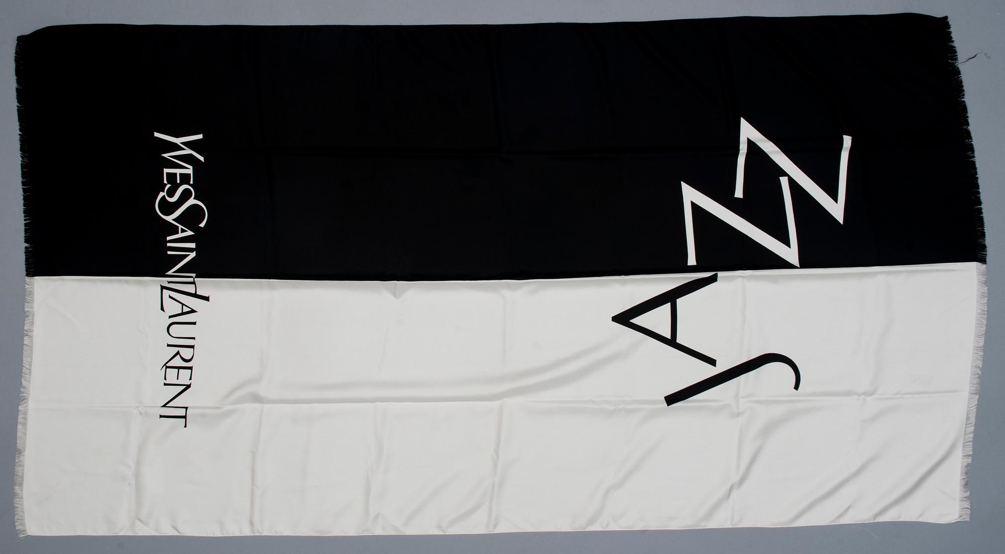 SCARF, Yves Saint Laurent.