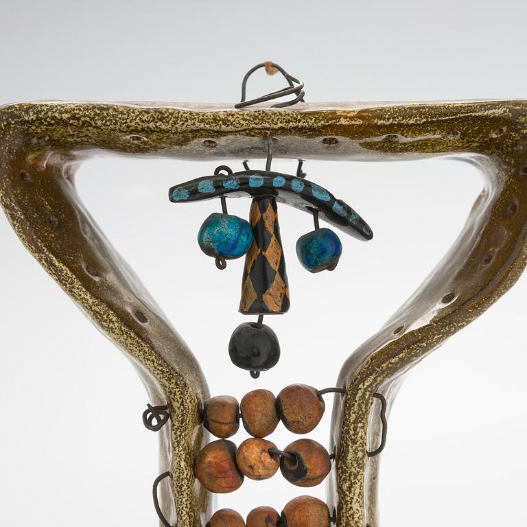 Birger Kaipiainen, skulptur, stengods, signerad Kaipiainen.