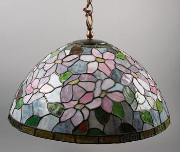 TAKLAMPA, Tiffany, 1900-talets senare del. H ca 30.