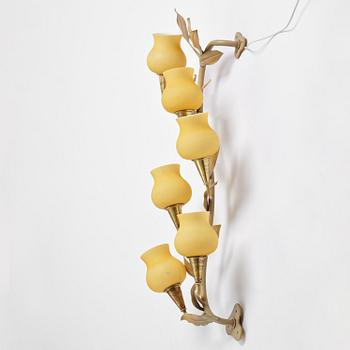 Scandinavian Modern, an imposing wall lamp, 1940s.