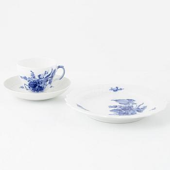 A 36-piece 'Blå blomst' porcelain service, Royal Copenhagen, Denmark.