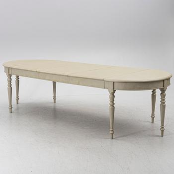 Dining table, 19th century.