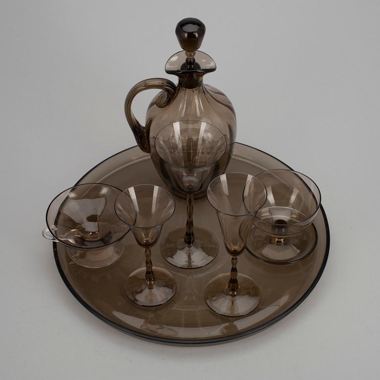 GLASSERVIS, ca 98 delar, 1920-30-tal.