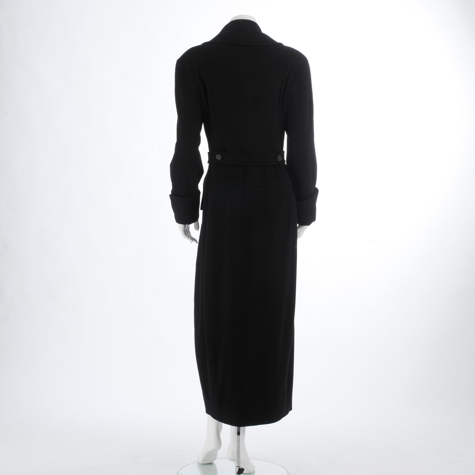CHANEL, a black cashmere coat, size 40.