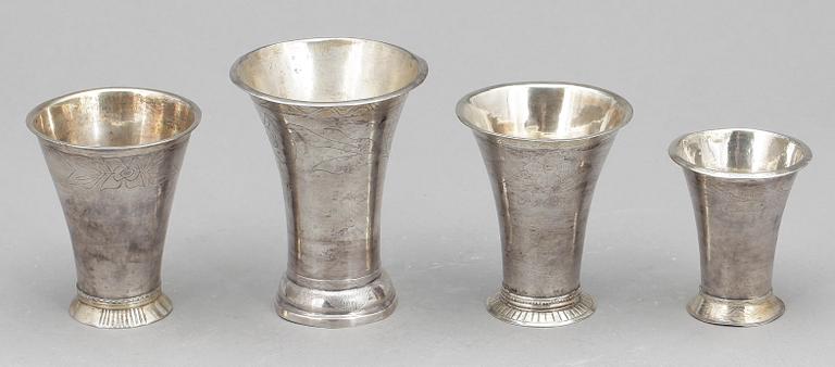 BÄGARE, 4 st, silver, samtliga från Falun, 1796-1832. Tot ca 175 gram.