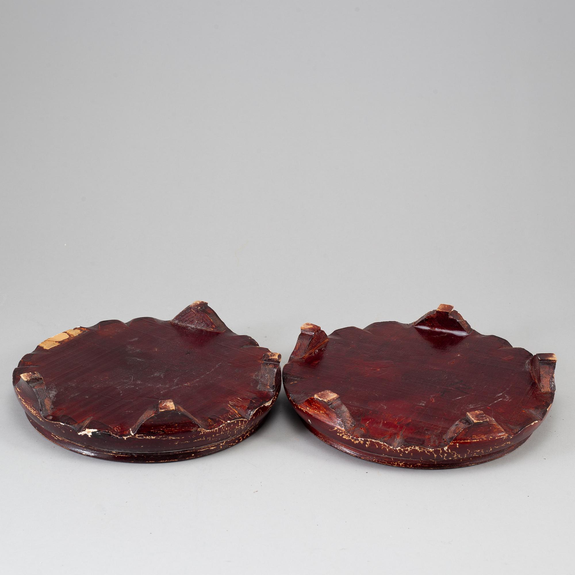 VASER, ett par, porslin. Kina, omkring 1900.