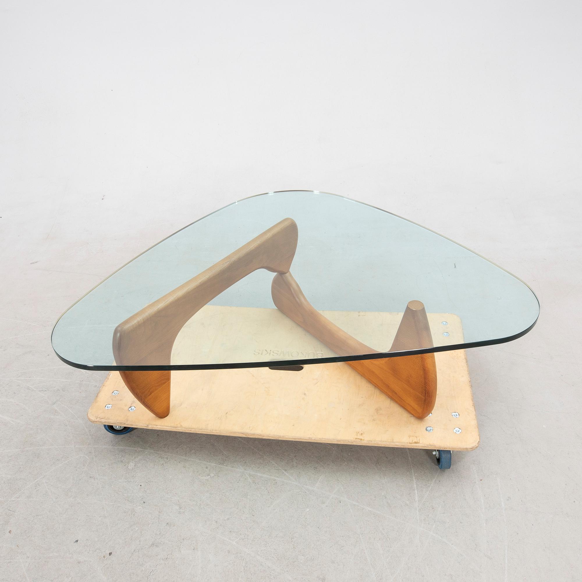 Isamu Noguchi, soffbord "Noguchi coffee table", Vitra.