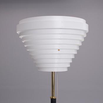 GOLVLAMPA, "Änglavinge" A 805, design Alvar Aalto, Artek. Formgiven 1954.