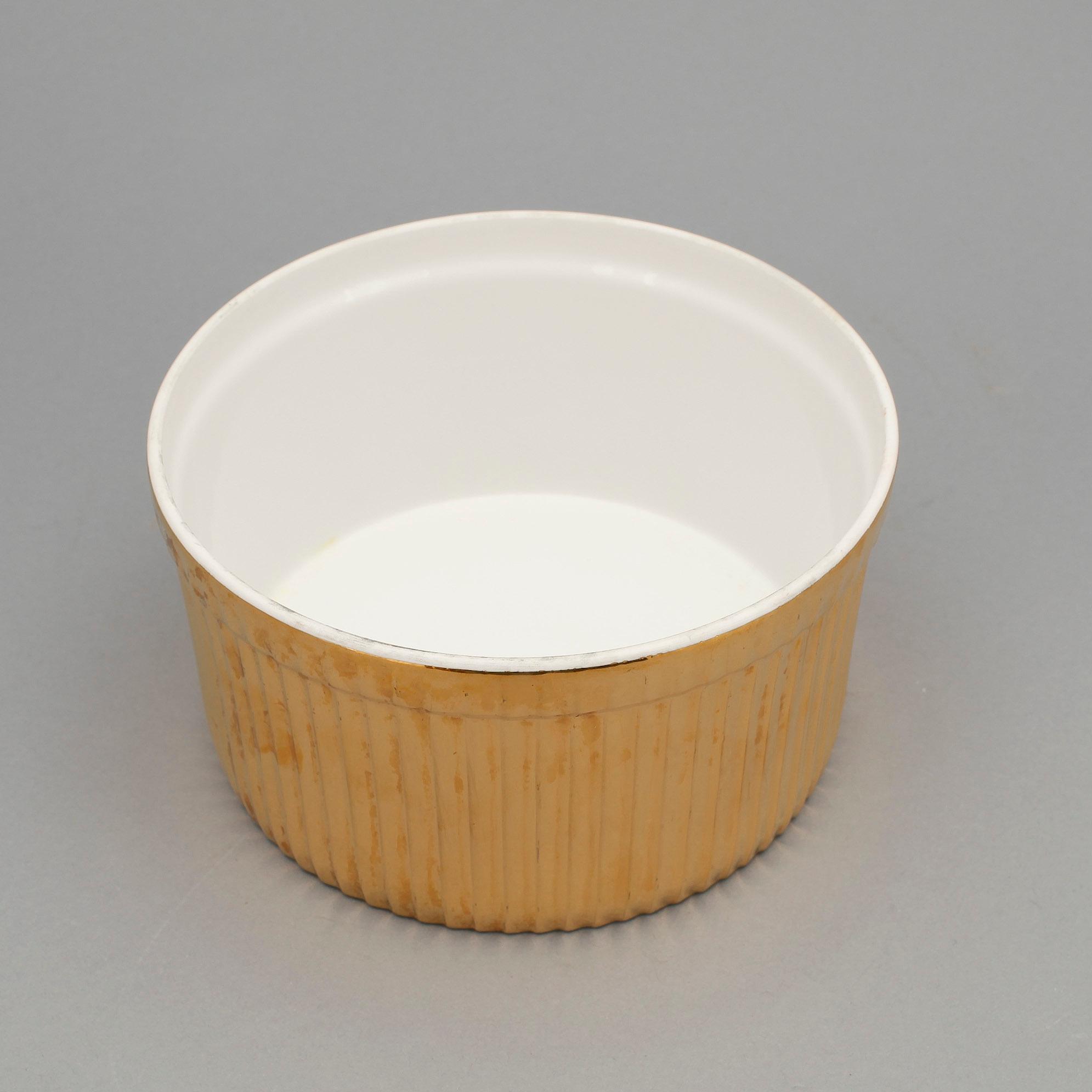 SERVISDELAR, 24 delar, porslin, bl.a. "Resista", Langenthal, Schweiz och Royal Worcester Porcelain, England.