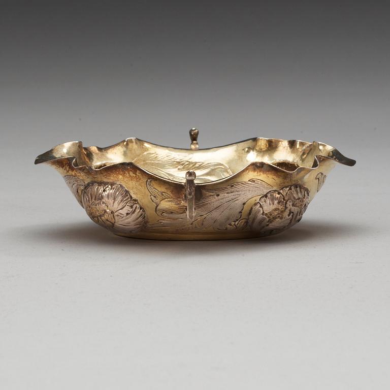 A German mid 17th century parcel-gilt sweetmeat-dish, unidentified makers mark, Nürnberg 1645-1651.