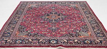 Rug, Meshed, 383 x 294 cm.