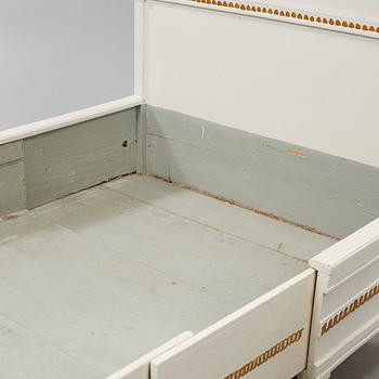 A late gustavian bed, around the year 1800.