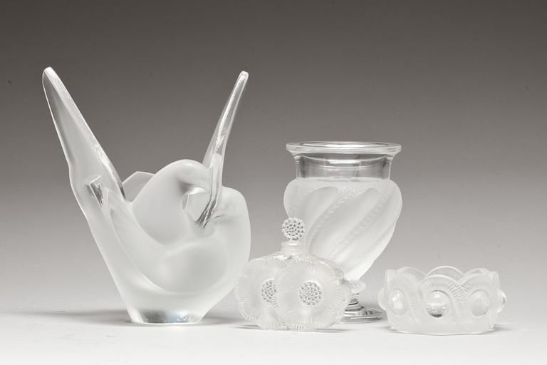 VASER, 2 st, SKÅL och FLAKONG, glas, Lalique.
