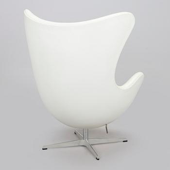 Arne Jacobsen, nojatuoli, "Egg", Fritz Hansen, Tanska 2018.