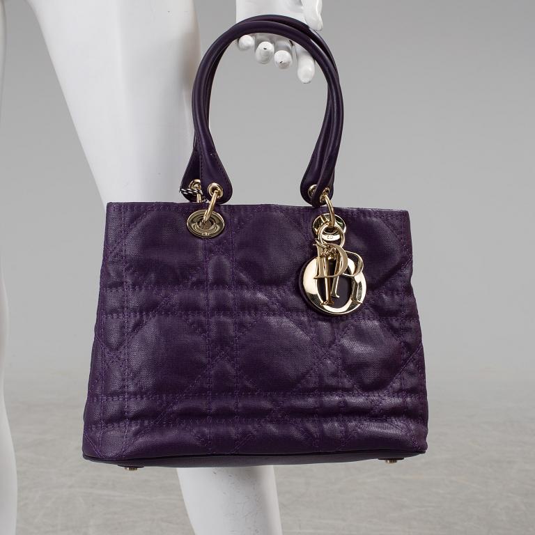 A bag "Lady Dior Cannage", by Christian Dior.