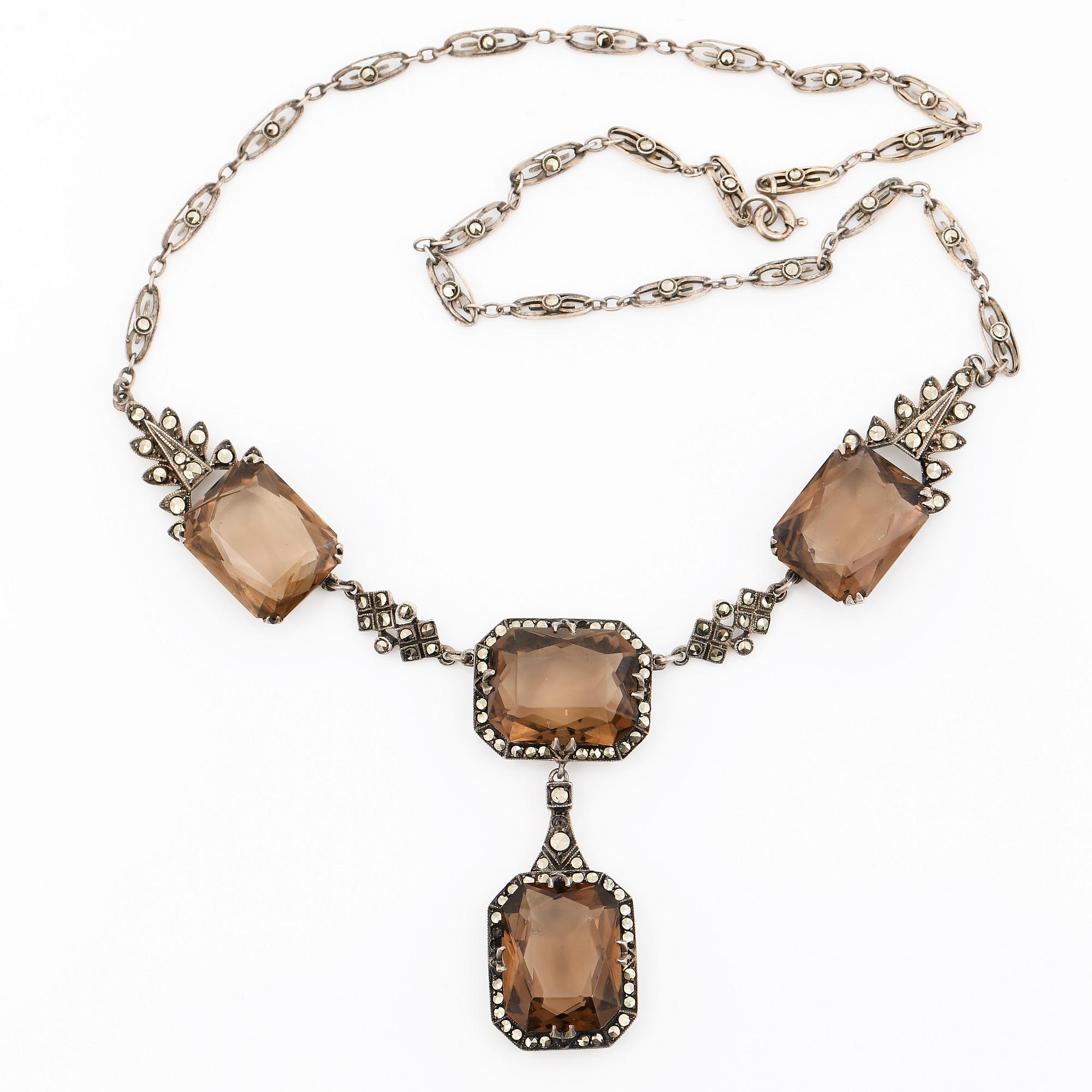 COLLIER, sterlingsilver, svenska importstämplar, 1920-30-tal. Vikt ca 24 gram.