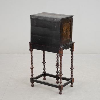 KABINETTSKÅP, barock, 1700-tal.