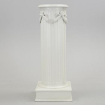 PIEDESTAL, gustaviansk stil, 1900-tal.