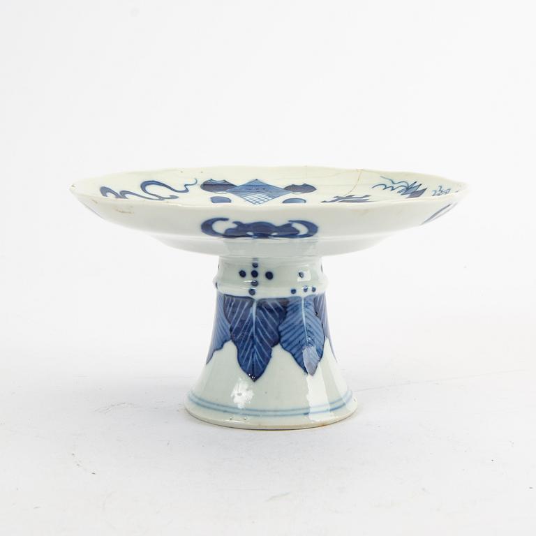 A Chinese blue and white 19th century stemcup.