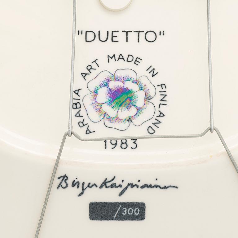 Birger Kaipiainen, A 'Duetto' Ceramic plate by Birger Kaipiainen for Arabia Art in 1983, signed and numbered 202/300.