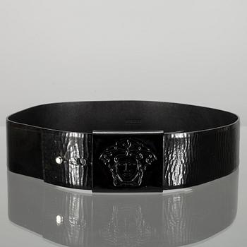 BÄLTE, Versace.