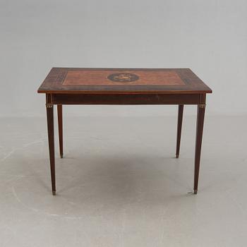 SKRIVBORD, gustaviansk stil. Omkring 1900.