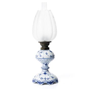 Royal Copenhagen, a kerosene lamp, 'Blue Fluted', Denmark, 1870–90.