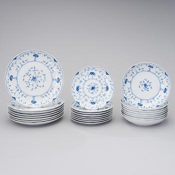 MATSERVIS, 31 delar, porslin, "Eternell", Christineholm Porcelaine 1990-tal.