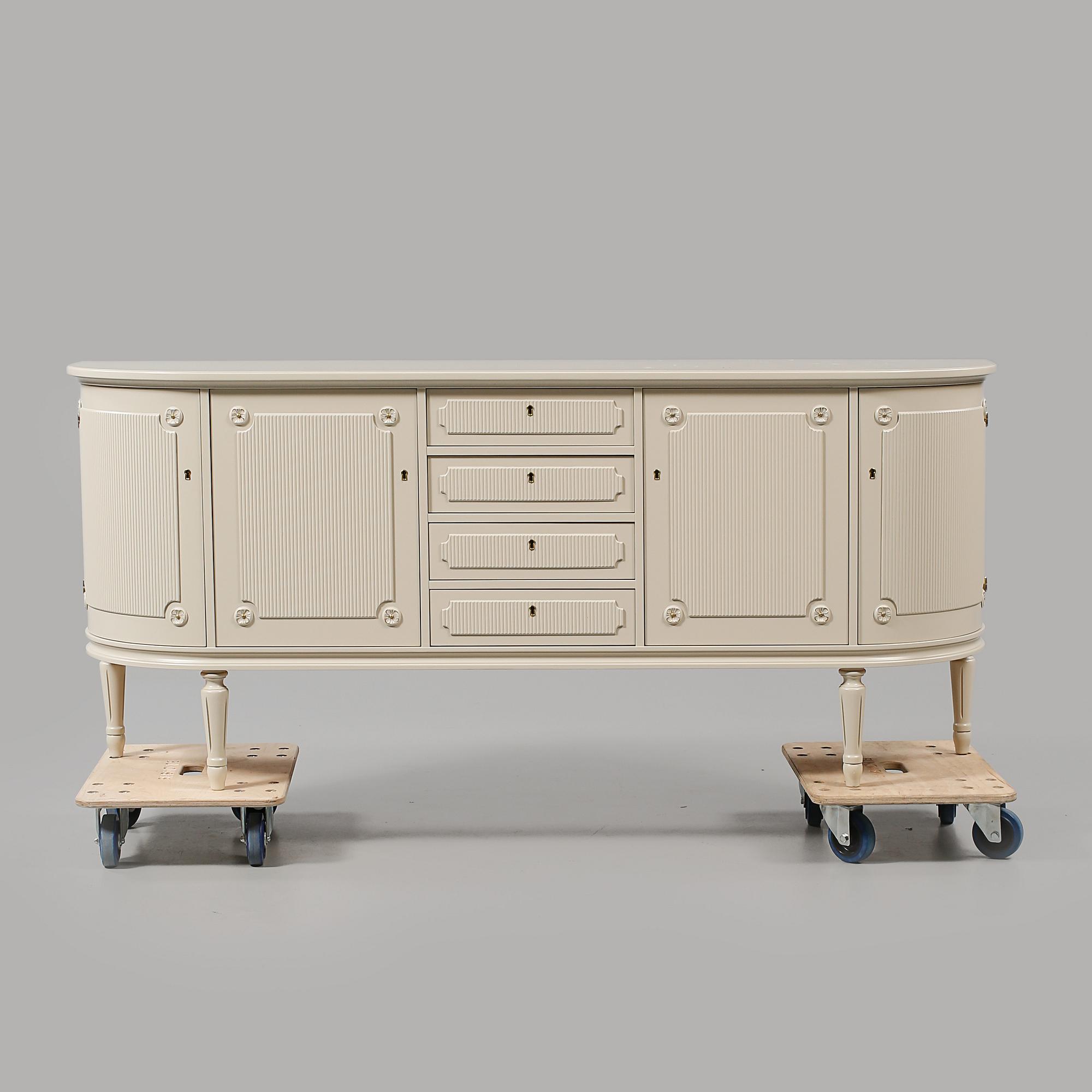 SIDEBOARD, gustaviansk stil, 1900-talets andra hälft.