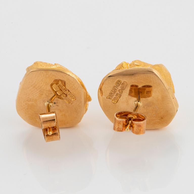 A pair of 18K gold Lapponia earrings "Ökenros" design Björn Weckström.