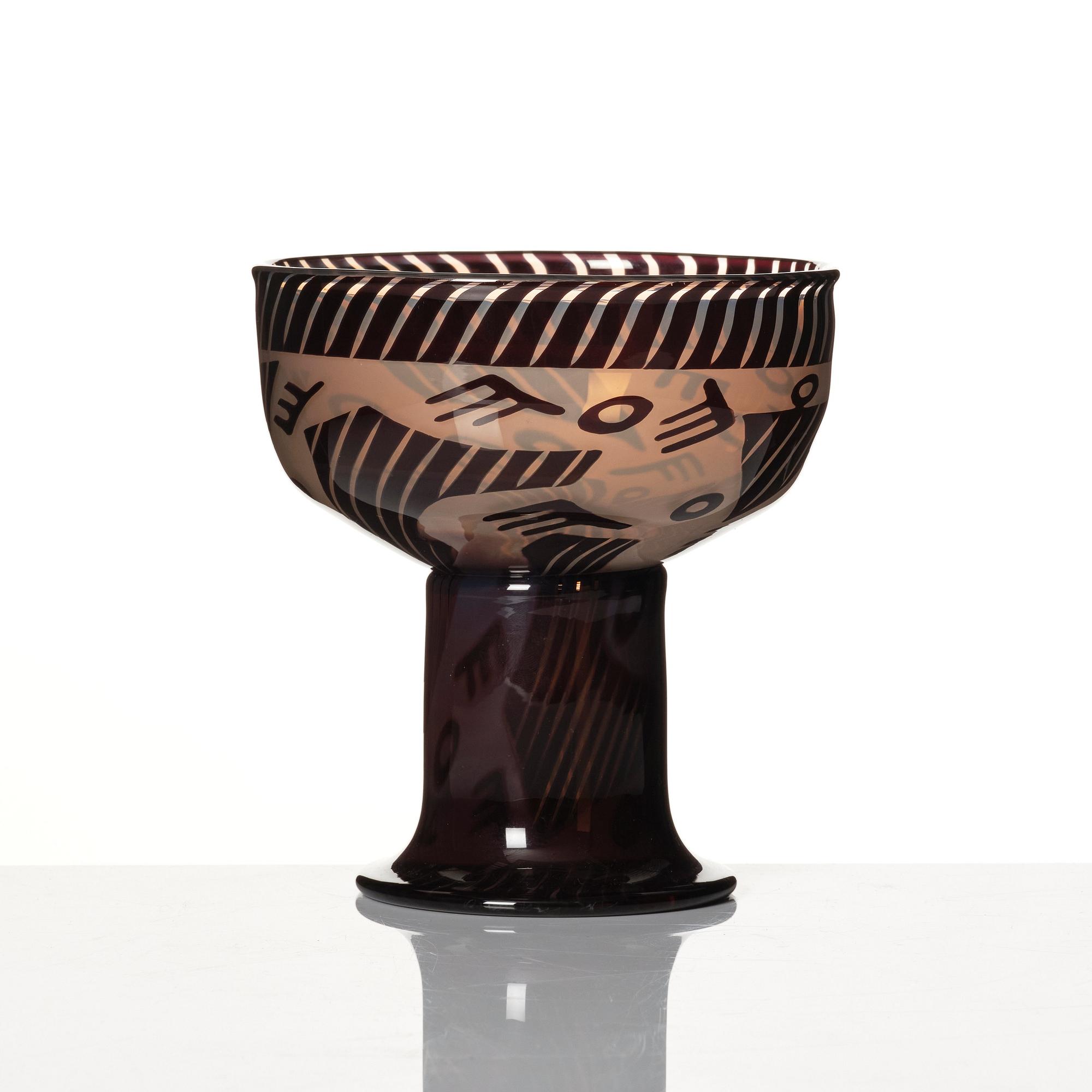 Eva Englund, a 'graal' glass goblet 'Chalice II' , Orrefors, Sweden 1988.
