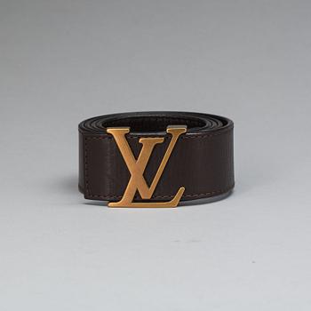 SKÄRP, Louis Vuitton.