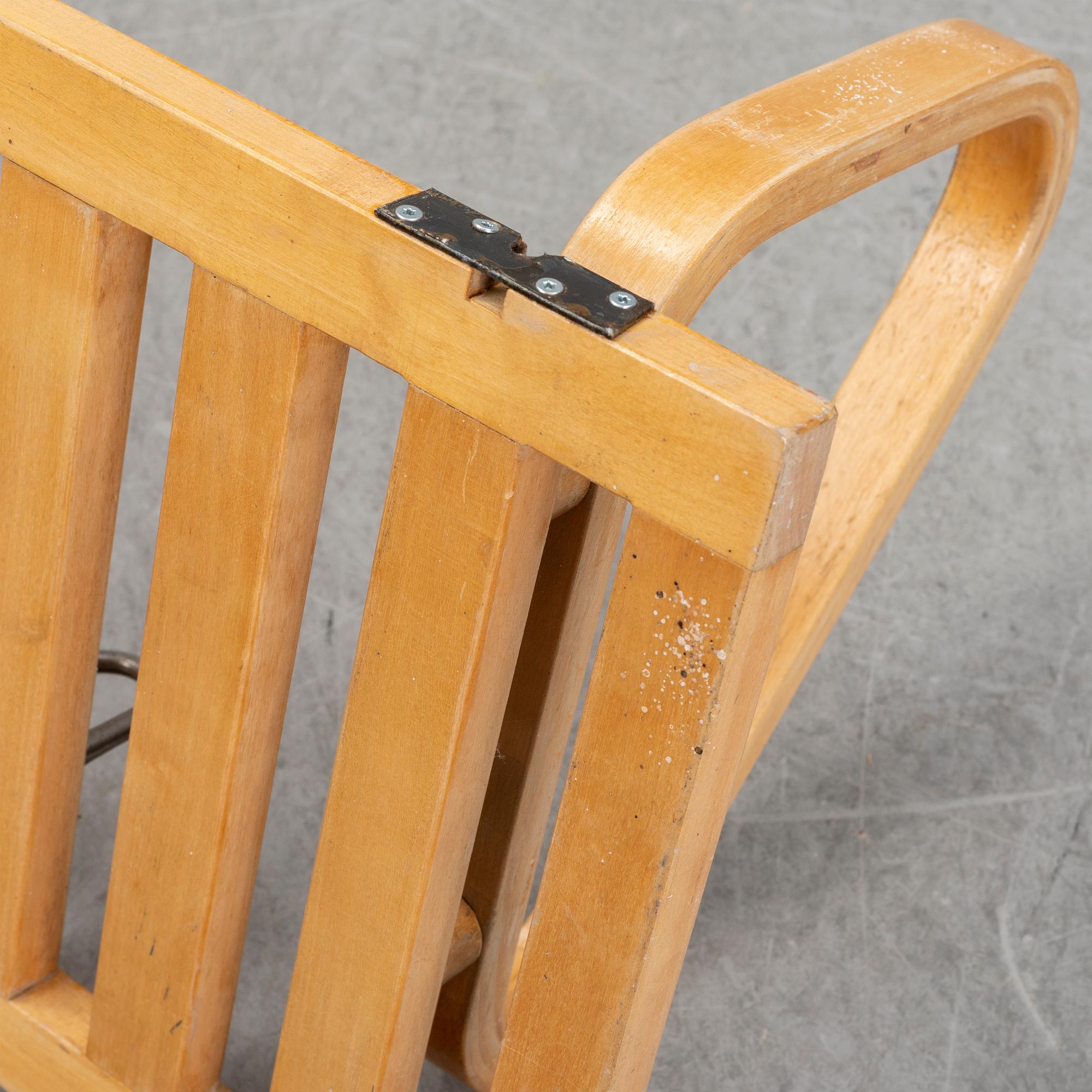A mid 20th century Alvar Aalto shelf.