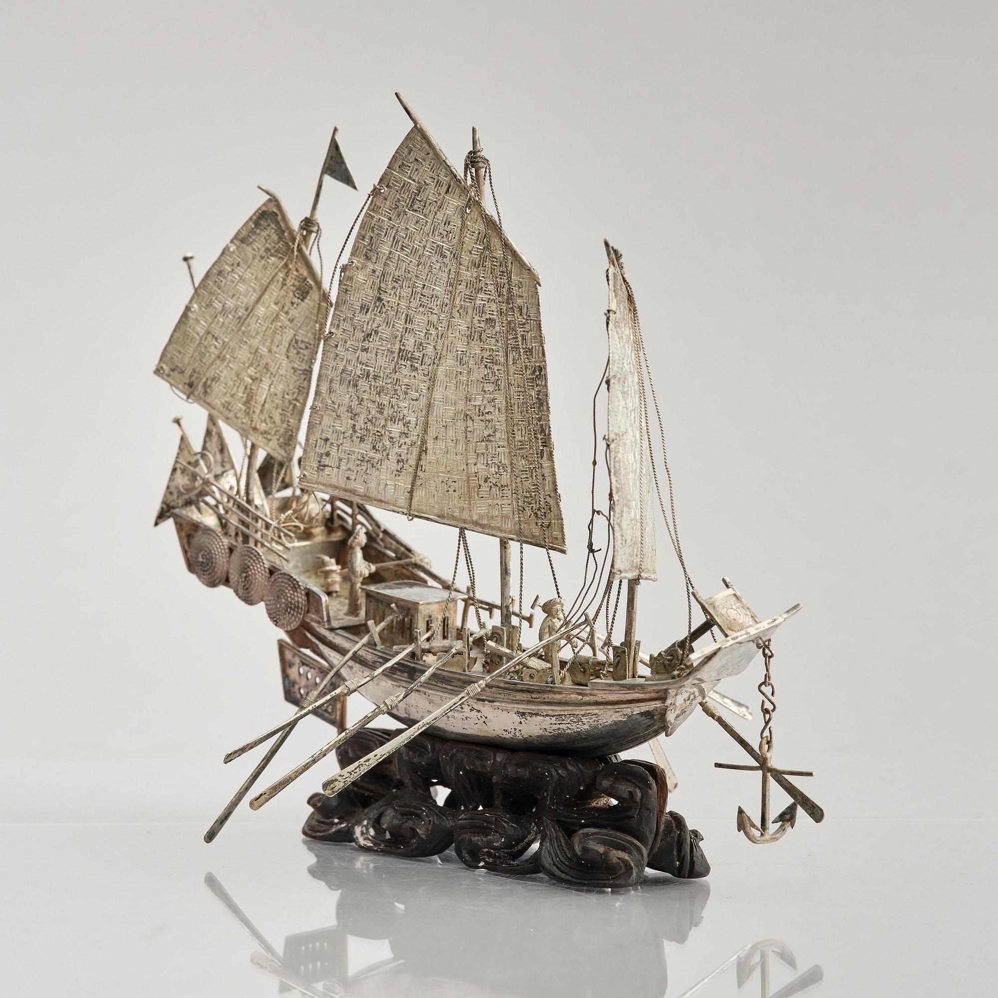 Two Chinese silver models of djunks, Shanghai, around 1900.