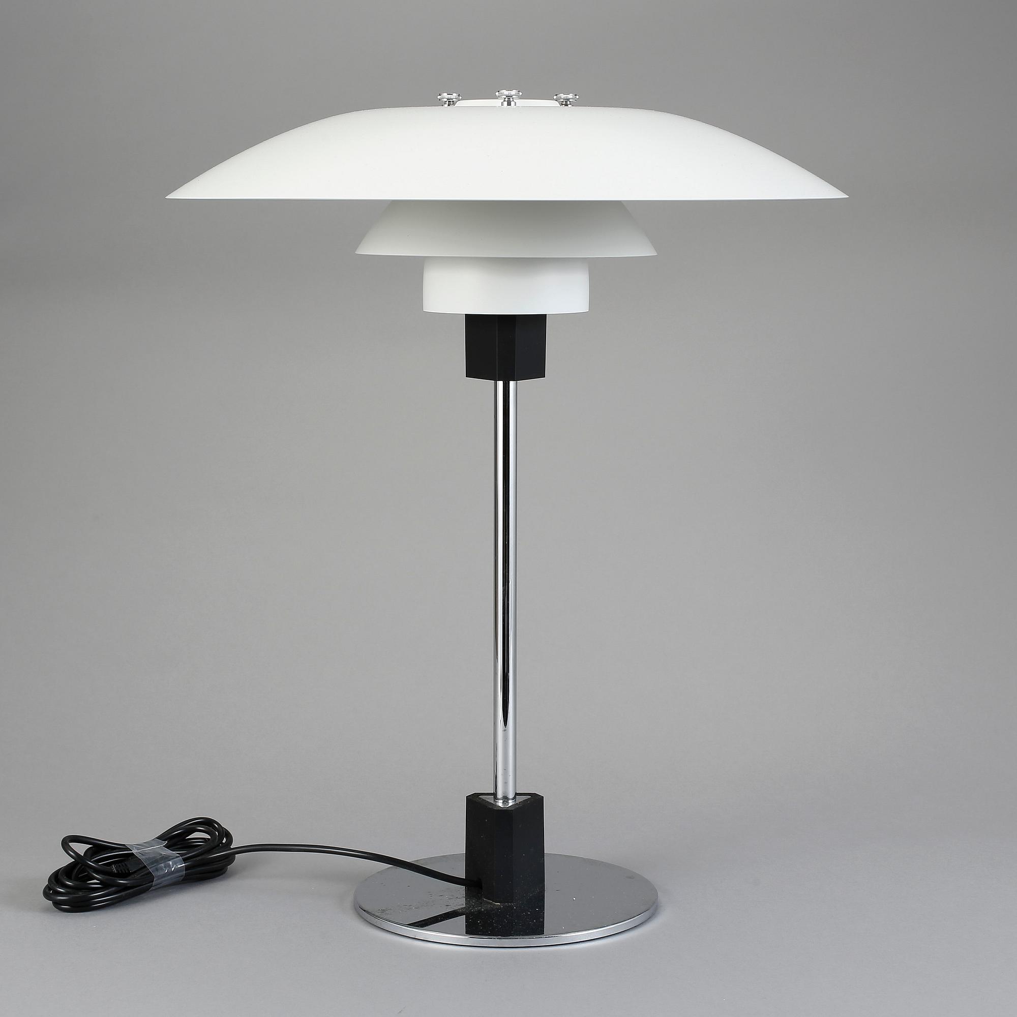 BORDSLAMPA, PH-4/3, Poul Henningsen, Louis Poulsen, Danmark.