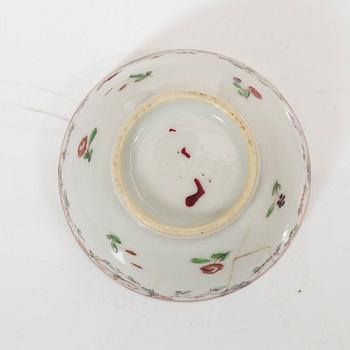 A set of five famille rose tea cups, Qing dynasty, 18th century and a bowl, Qing dynasty, 19th century.