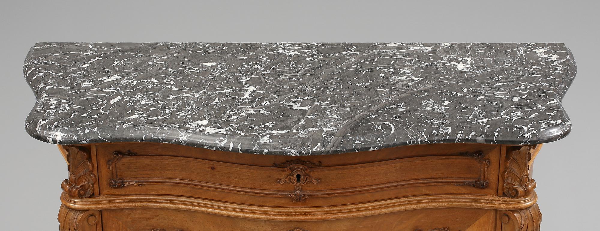 SKÅP/MEUBLE D'APPUI, rokokostil, omkr år 1900.