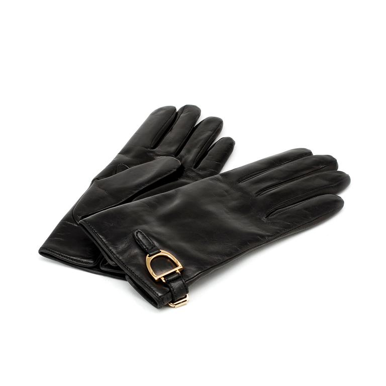 RALPH LAUREN, a pair of black lambskin gloves, size 7 1/2.