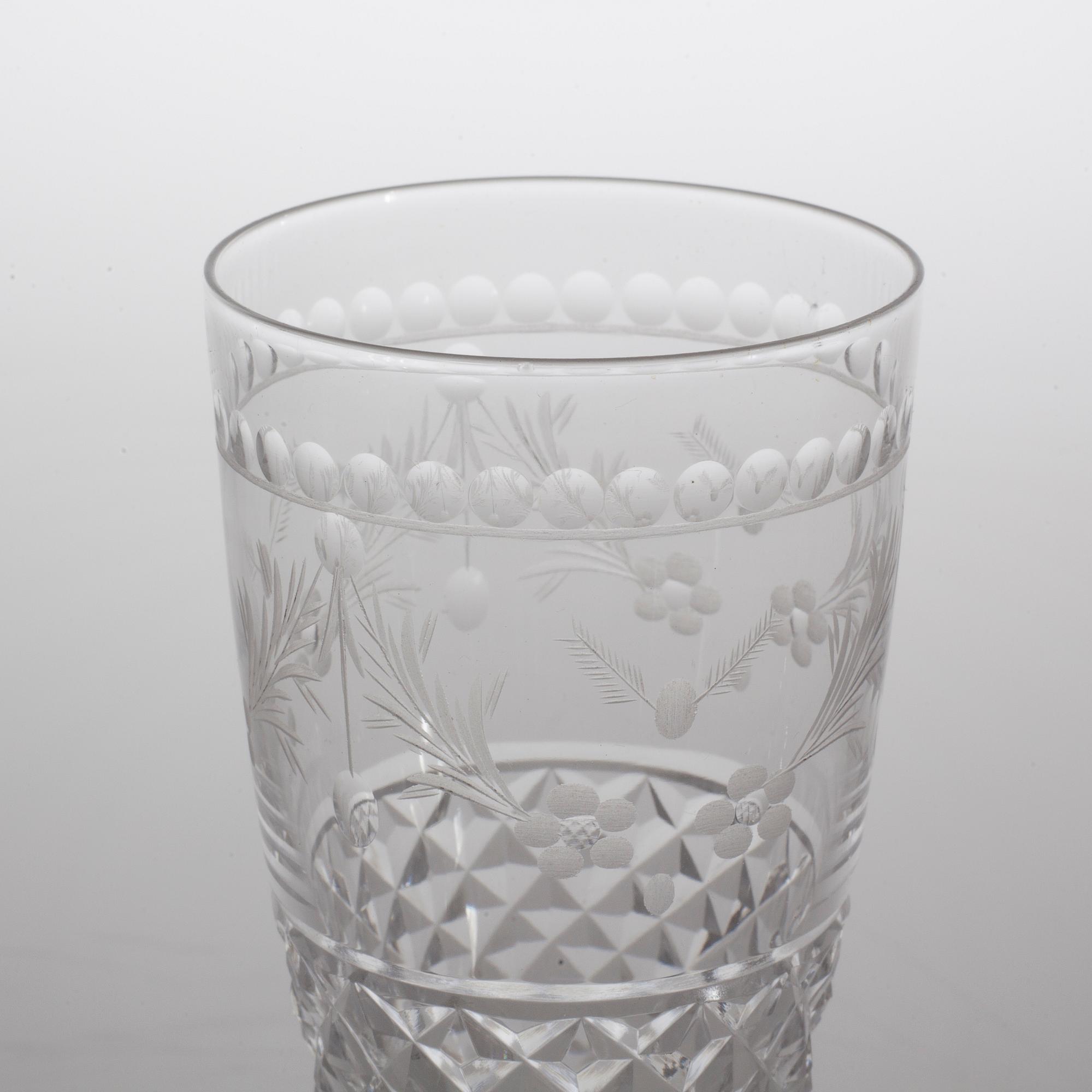 GLASSERVIS, 36 delar, "Elvira Madigan", Kosta, 1900-talets andra hälft.