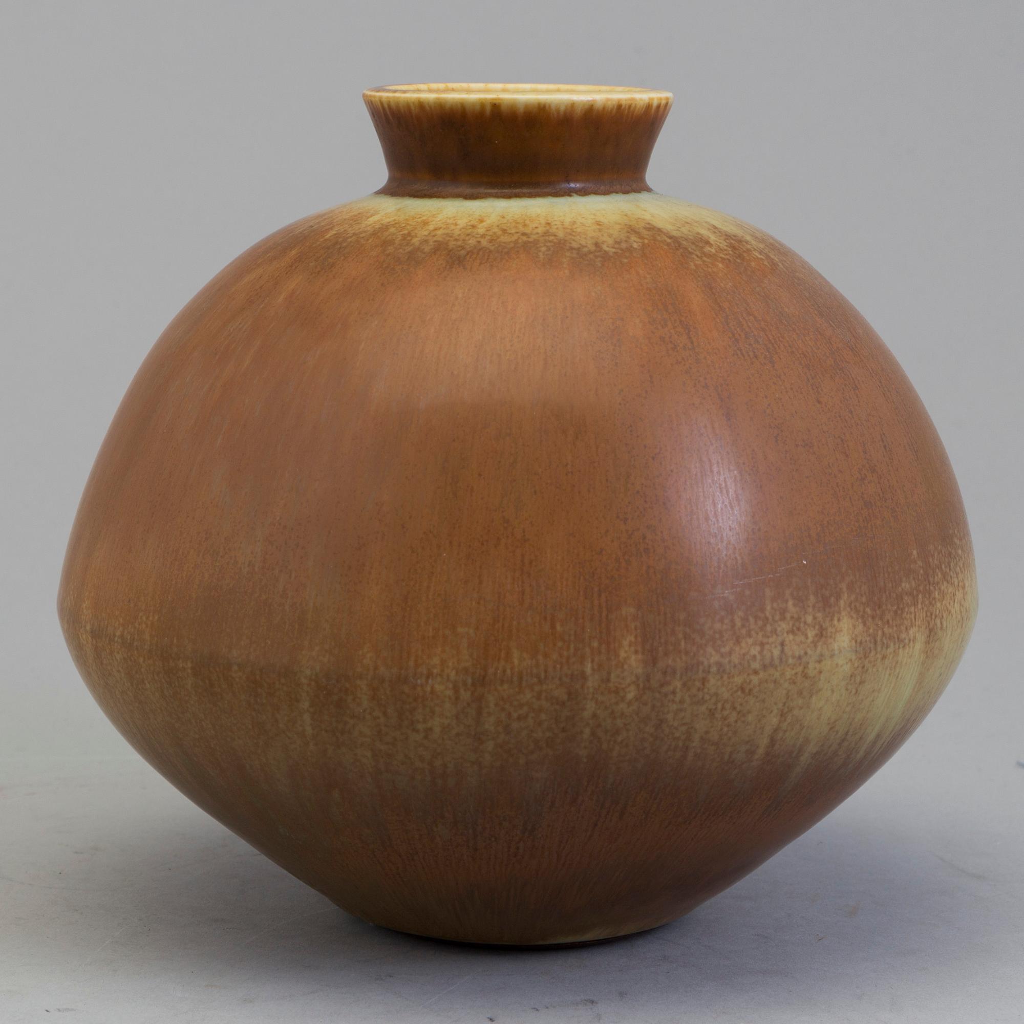 BERNDT FRIBERG, vas, stengods, Gustavsberg studio, signerad, 1976.